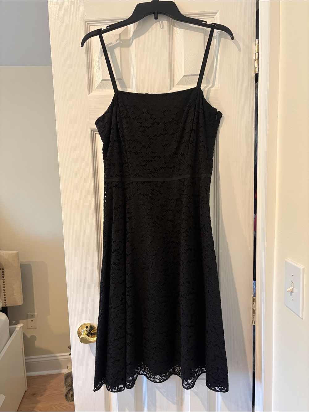 Ann Taylor Women's Black Lace A-Line Dress - Classic Evening Style